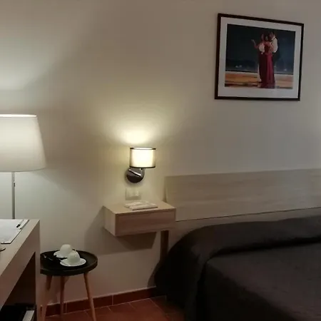 阿西西赫利俄斯住宿加早餐旅馆 4* 阿西西