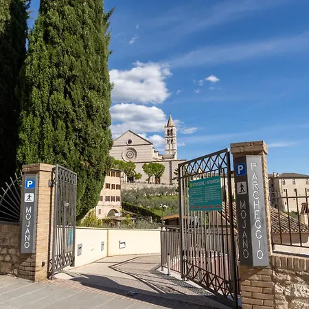 阿西西赫利俄斯住宿加早餐旅馆 招待所 阿西西