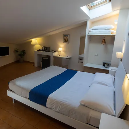 阿西西赫利俄斯住宿加早餐旅馆 招待所 4*